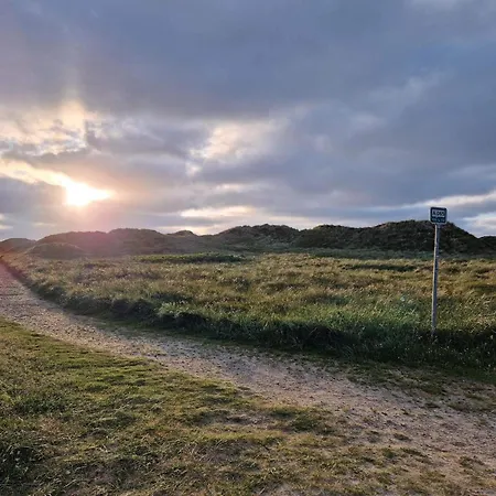 度假居 Modern By Dunes - By Traum